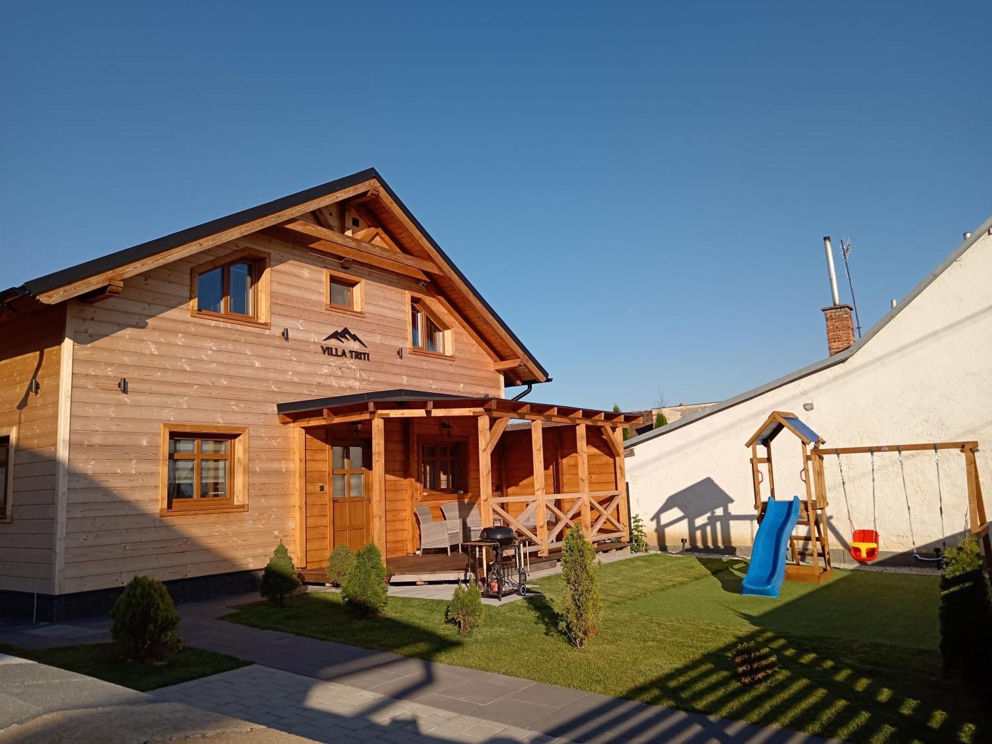 Villa Triti Stara Lesna Bagian luar foto